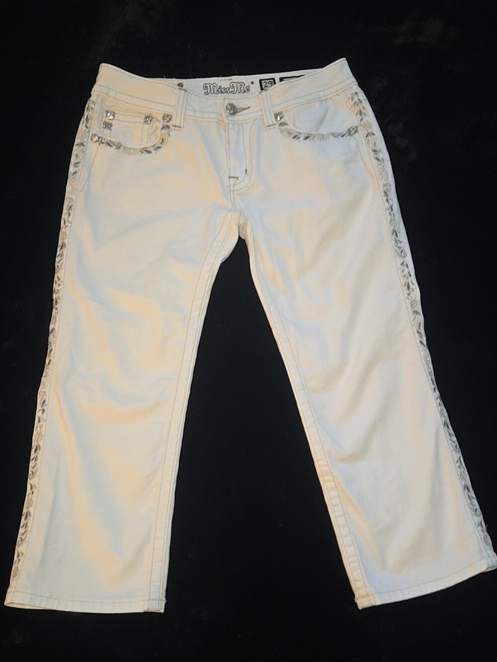 Miss Me White Embellished Capri Y2K Jeans Size 29 Cropped Side Stripe Bling